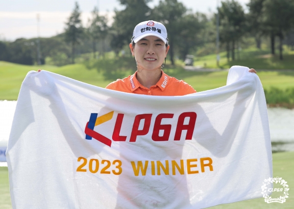 2023년 한국여자프로골프(KLPGA) 투어가 역대 최대 규모를 자랑한다. 사진은 2023년 두번째 대회 'PLK 퍼시픽링스코리아 챔피언십 with SBS Golf'  우승자 이정민.