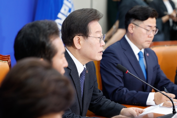 Lee Jae-myung, leader of the Democratic Party of Korea, is speaking at the Supreme Council meeting held at the National Assembly in Yeouido, Seoul on the morning of the 27th.  2024.5.27